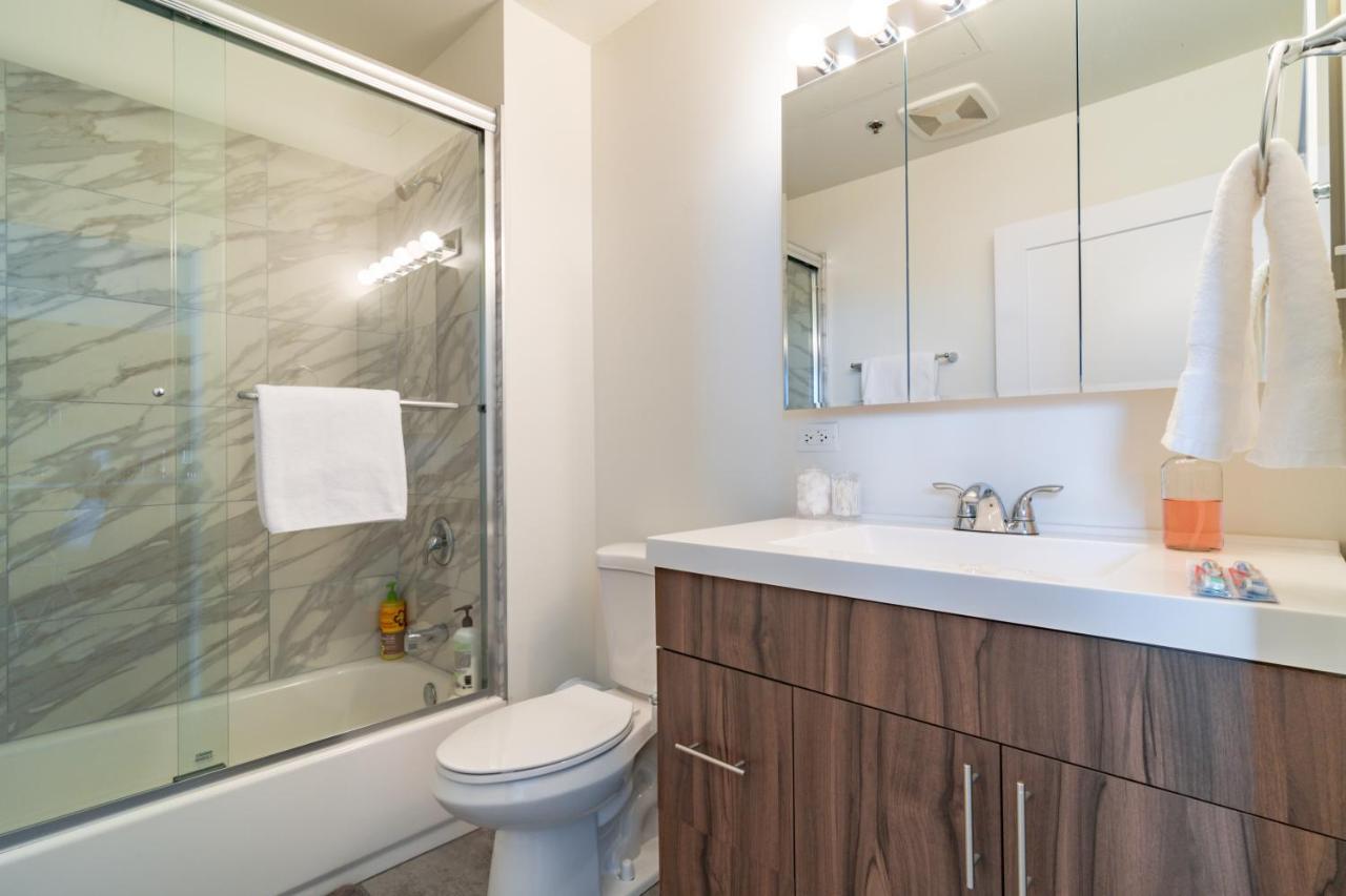 Mccormick Place Modern 2Br Loft In Downtown Chicago Michigan Avenue With Optional Parking Near Soldier Field ชิคาโก ภายนอก รูปภาพ